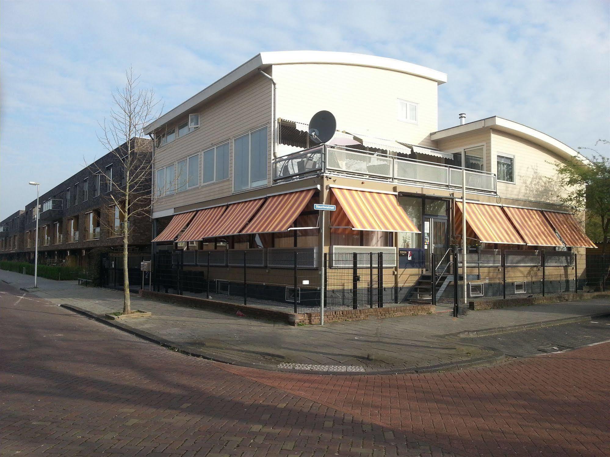 Holland Hotel Utrecht
